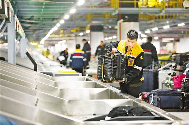 您好,根据国家《电话用户真实身份信息登记规定》、《中华人民共和国反恐怖主义...物联网卡是通过装置在各类物体上的SIM卡、传感器、二维码等,经过接口与无线网。[联通物联卡安全不
